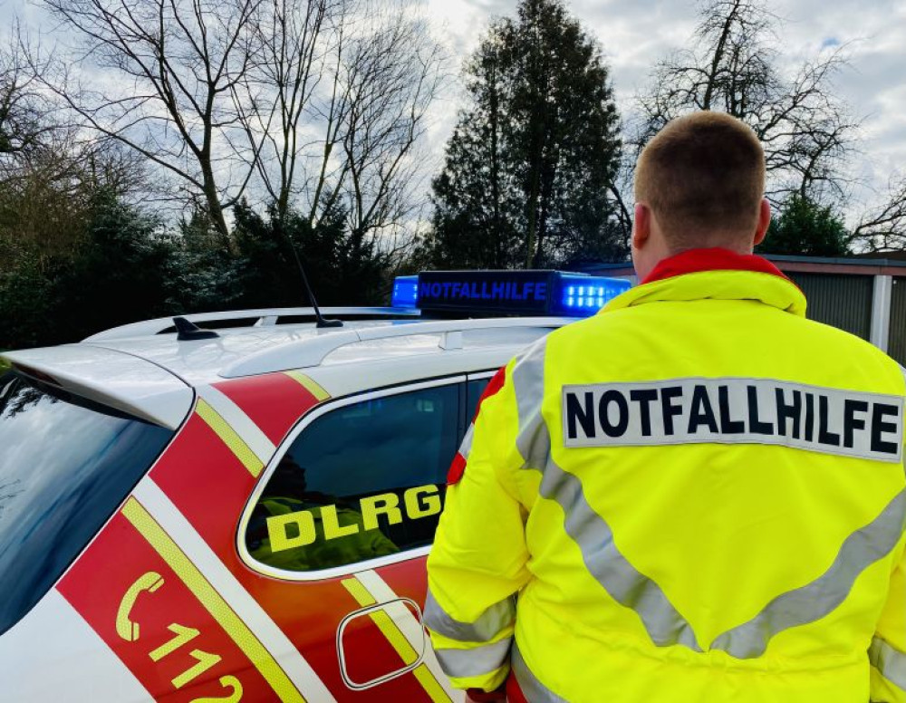 Neue Einsatzjacken F r Die Notfallhilfe DLRG Ortsgruppe Nordhardt E V 